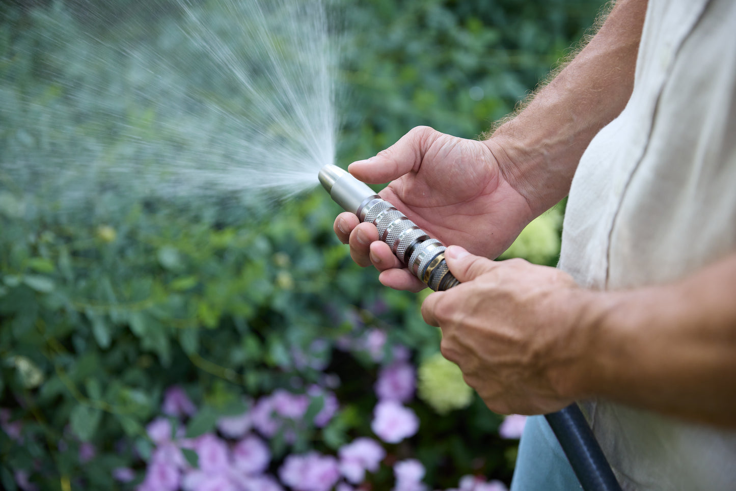 Silver Spray Premiere Stainless Steel Garden Nozzle for Effortless Lawn Care Silver Spray Premiere™